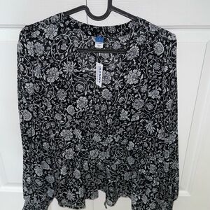 Old Navy Black and White Ruffled Long Sleeve Blouse